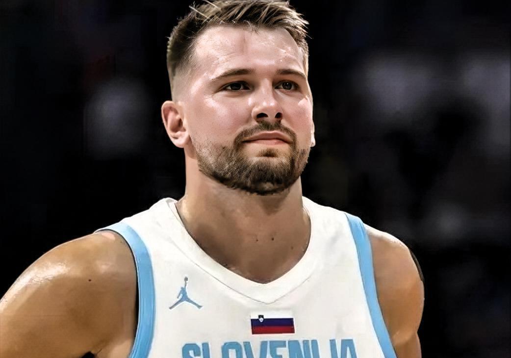 关于东契奇连续五场比赛得分超过状态火爆今晚菲尼克斯太阳备战德国杯，孟菲斯灰熊今夜内部沟通看傻球迷的信息